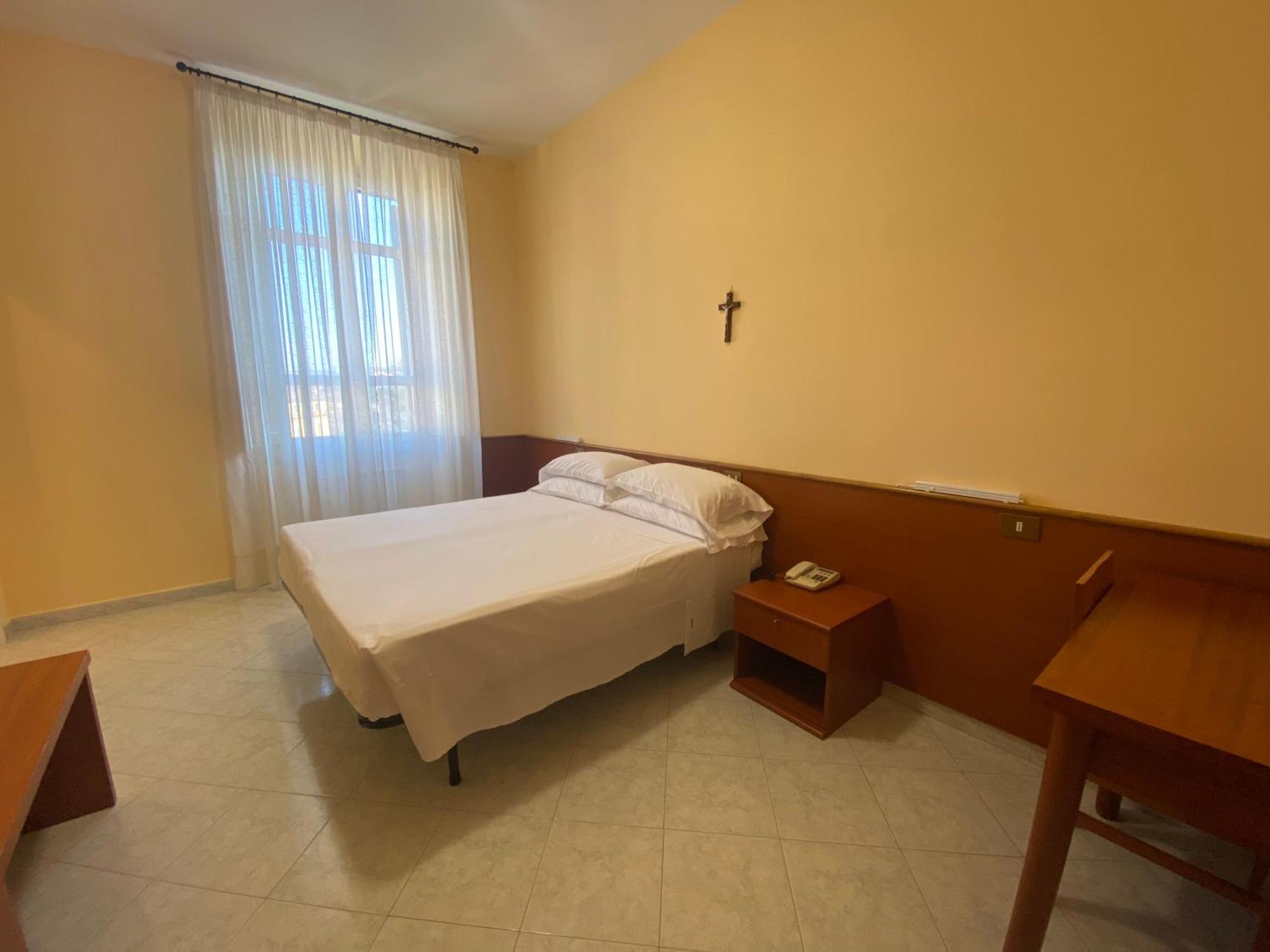 Casa Per Ferie Suore Salesiane Dei Sacri Cuori Bed & Breakfast